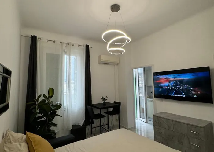 Newly Refurbished Appartement Nice