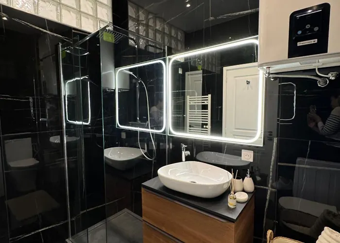 Апартаменты Newly Refurbished *
